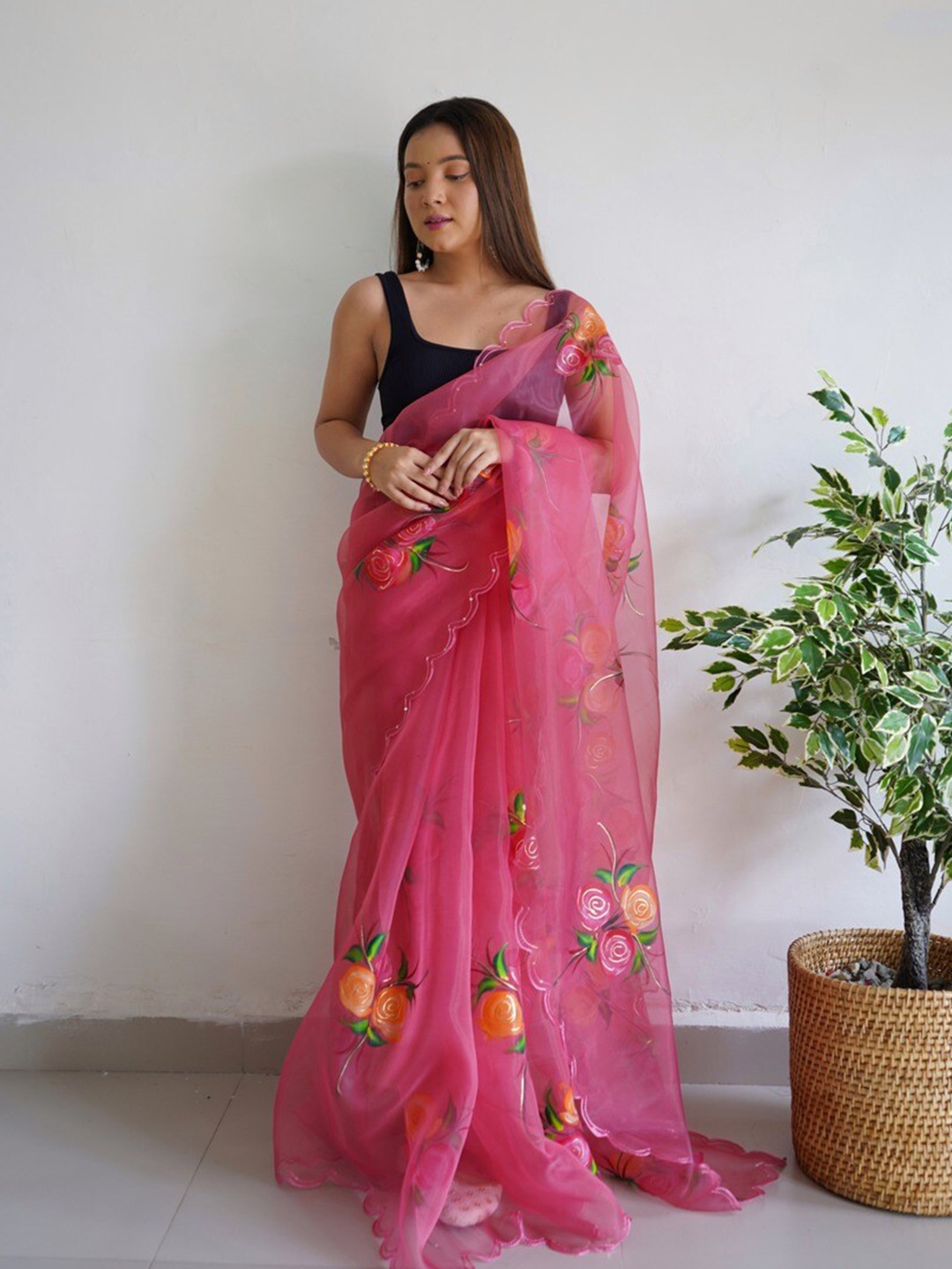 

Atulyam Tex World Floral Printed Organza Saree, Pink