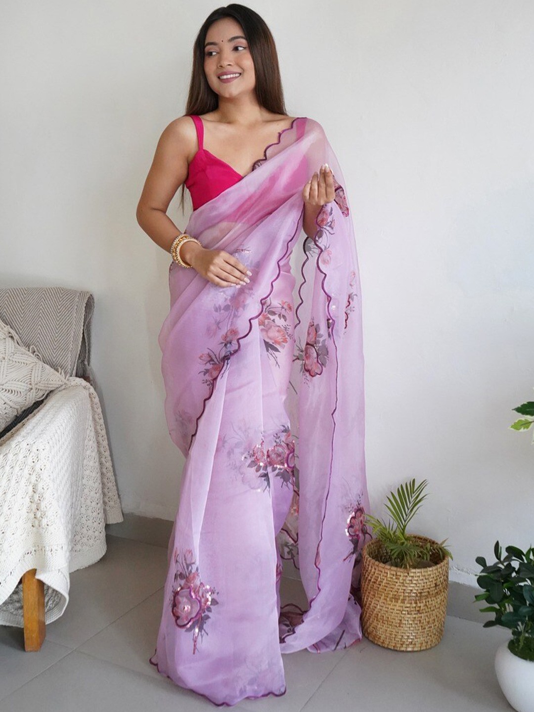 

Atulyam Tex World Floral Printed Aari Work Organza Saree, Lavender