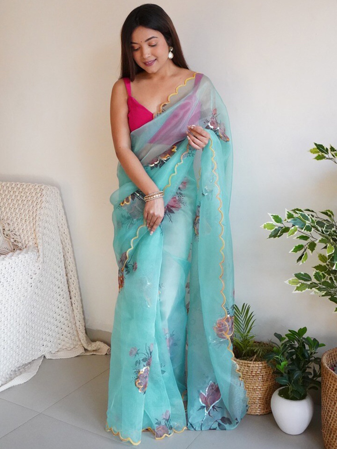 

Atulyam Tex World Floral Embroidered Organza Saree, Sea green