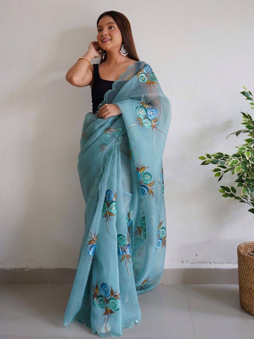 

Atulyam Tex World Floral Printed Organza Saree, Blue