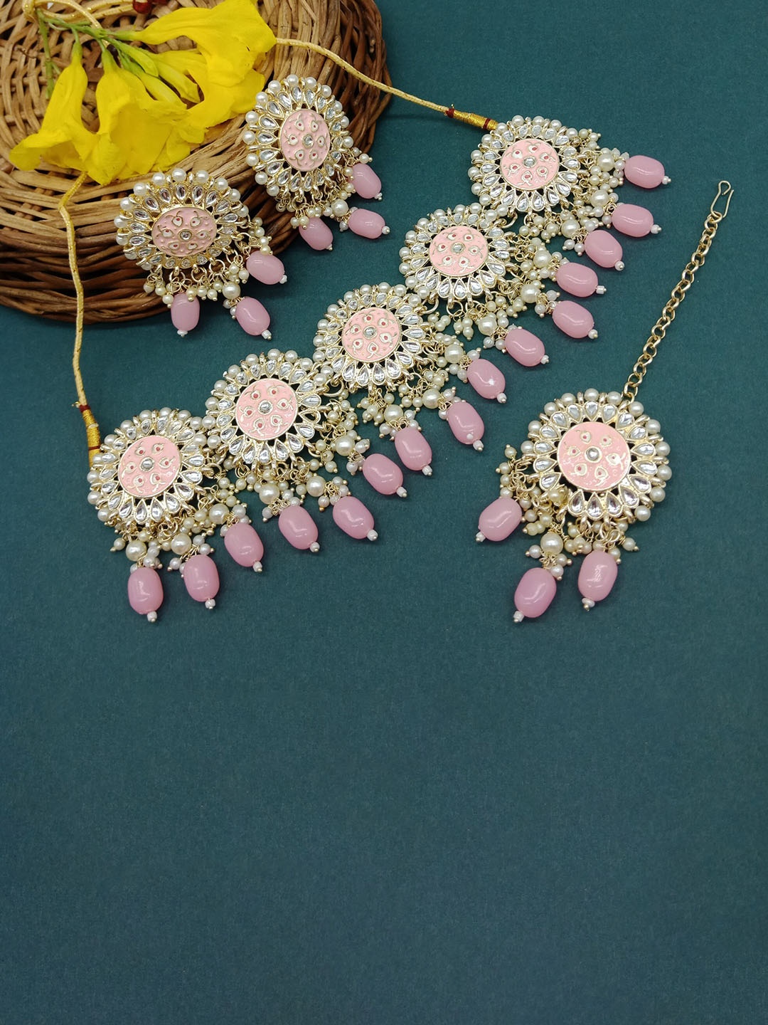 

AASHISH IMITATION Gold-Plated & Stone-Studded Necklace & Earrings With Mang Tikka