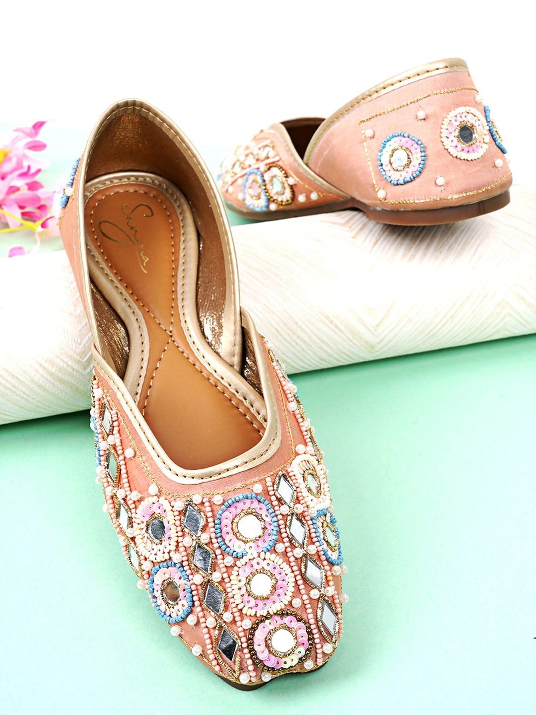 

Sangria Ethnic Embellished Mojaris, Peach