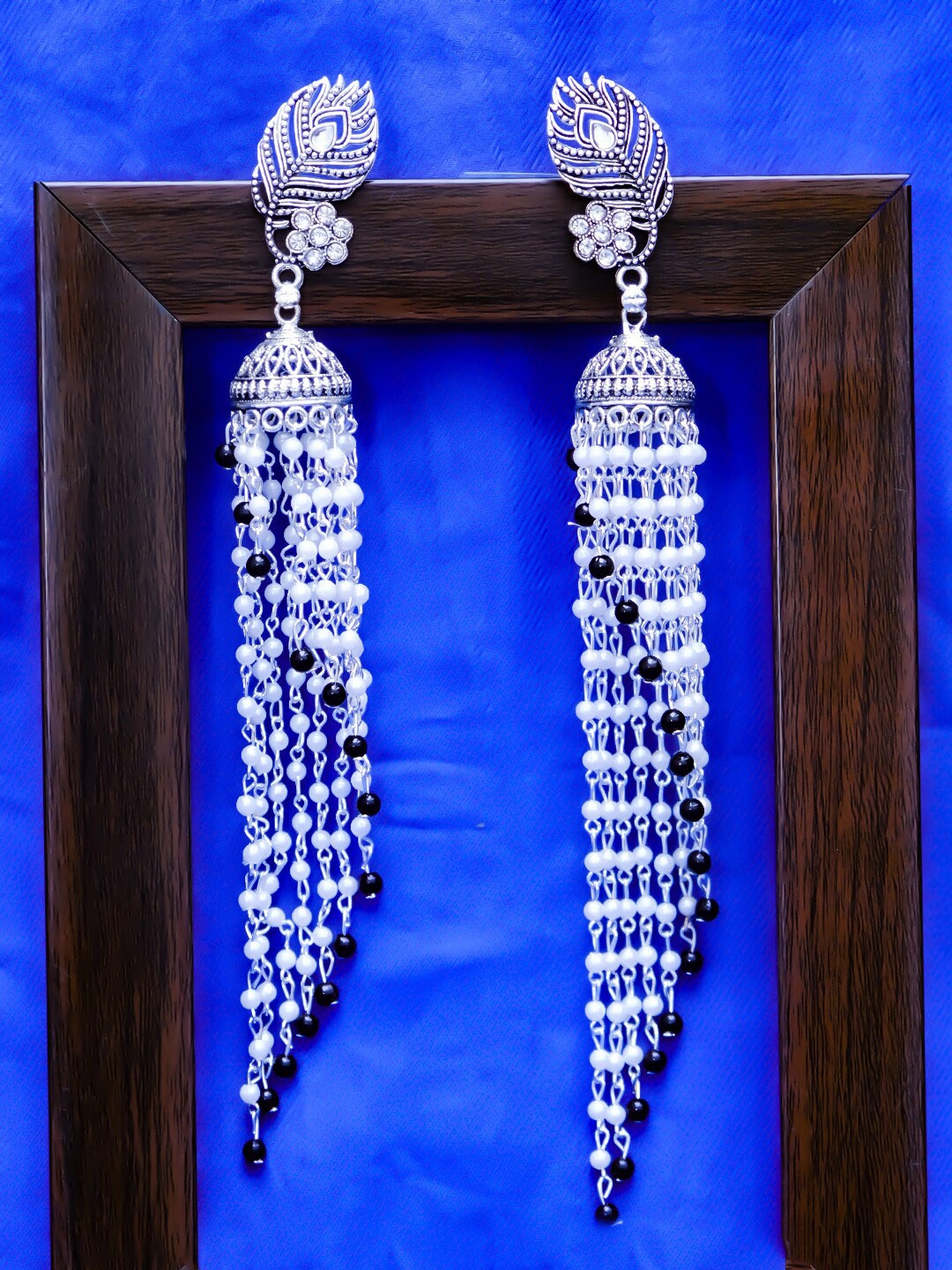 

Ibtida Silver-Plated Classic Jhumkas