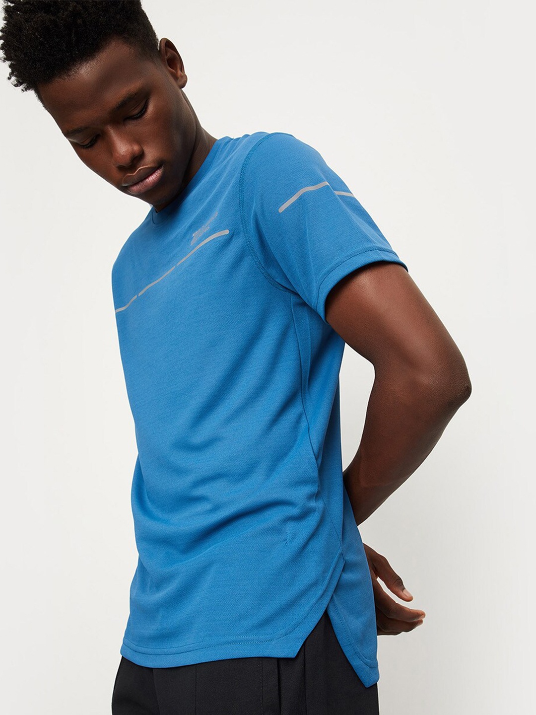 

max Round Neck Casual T-Shirt, Blue