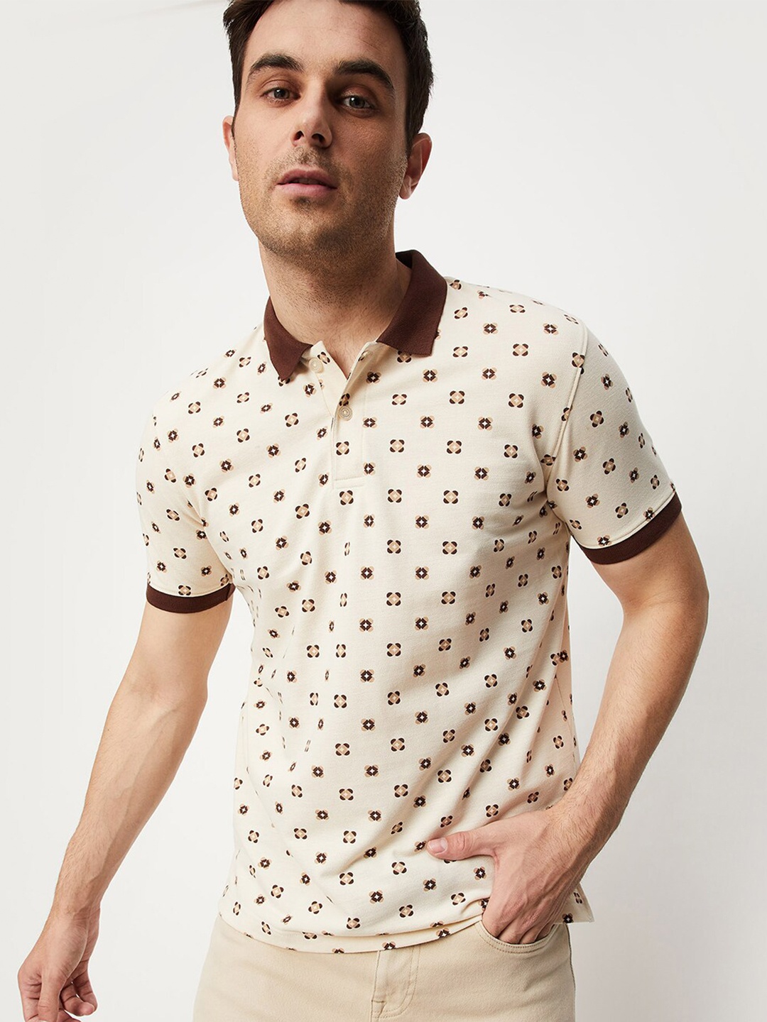 

max Conversational Printed Polo Collar Cotton T-Shirt, Brown