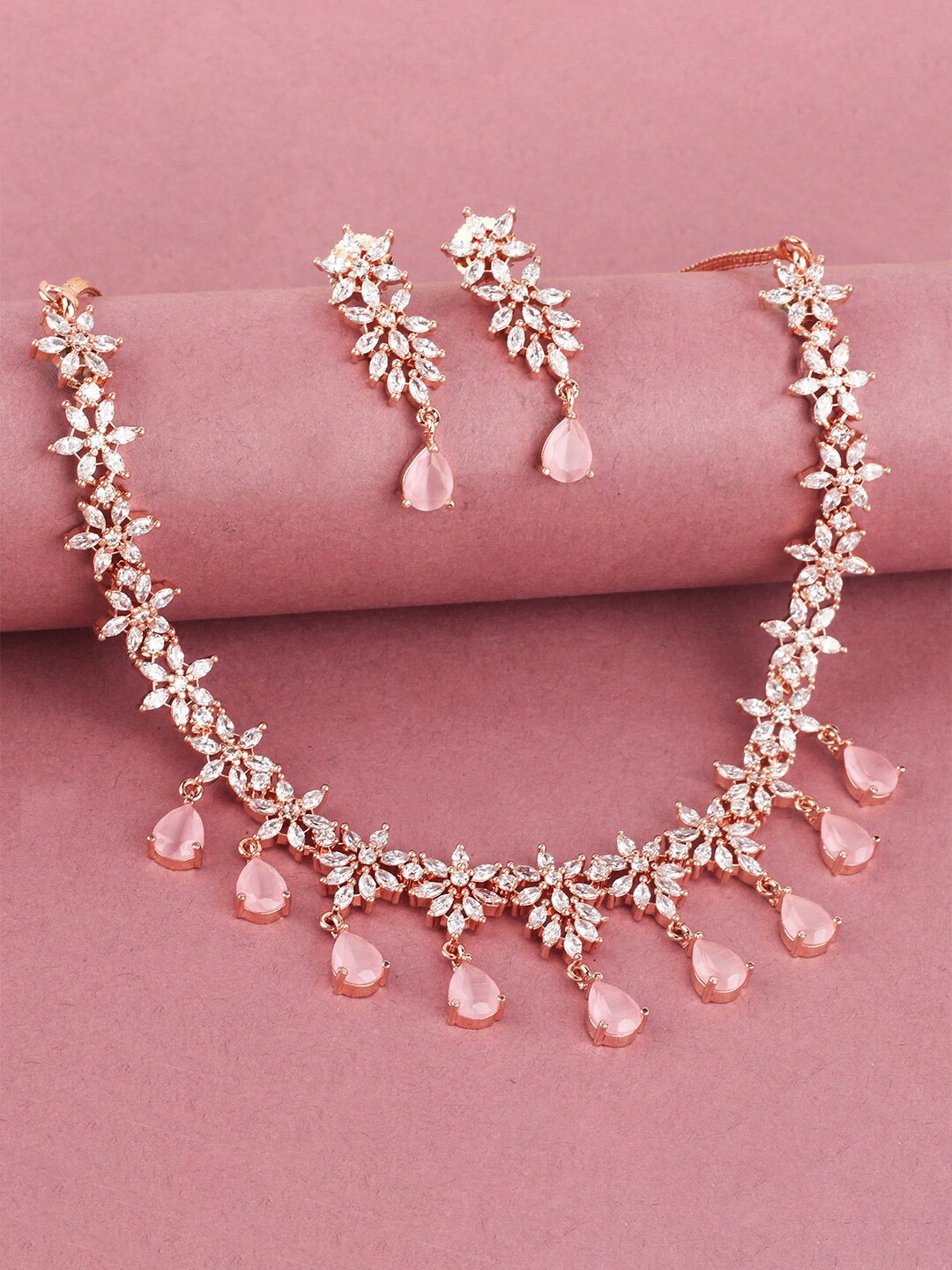 

Mirana Rose Gold-Plated Jewellery Set