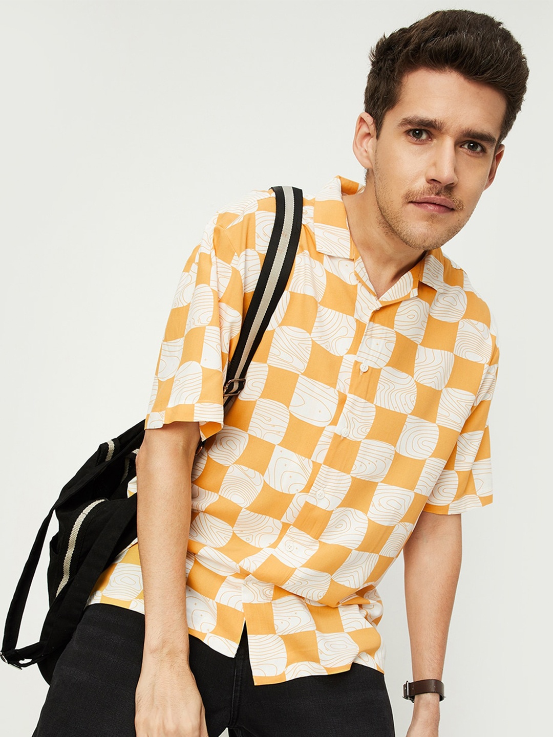 

max Abstract Printed Casual Shirt, Yellow