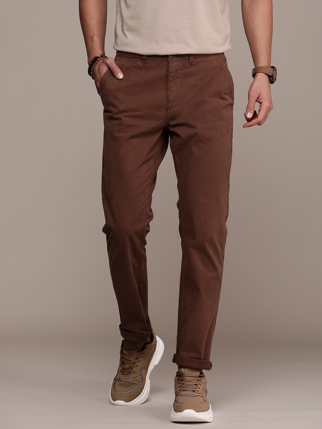 

FORCE IX Men Mid-Rise Chinos, Rust