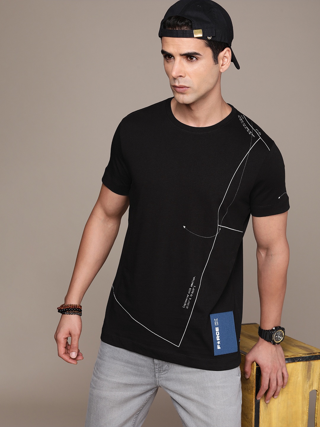 

FORCE IX Men Pure Cotton Printed With Applique Detail T-shirt, Black