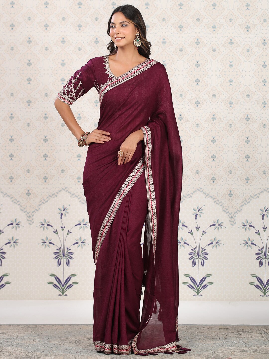 

Ode by House of Pataudi Burgundy & Silver-Toned Embroidered Border Saree