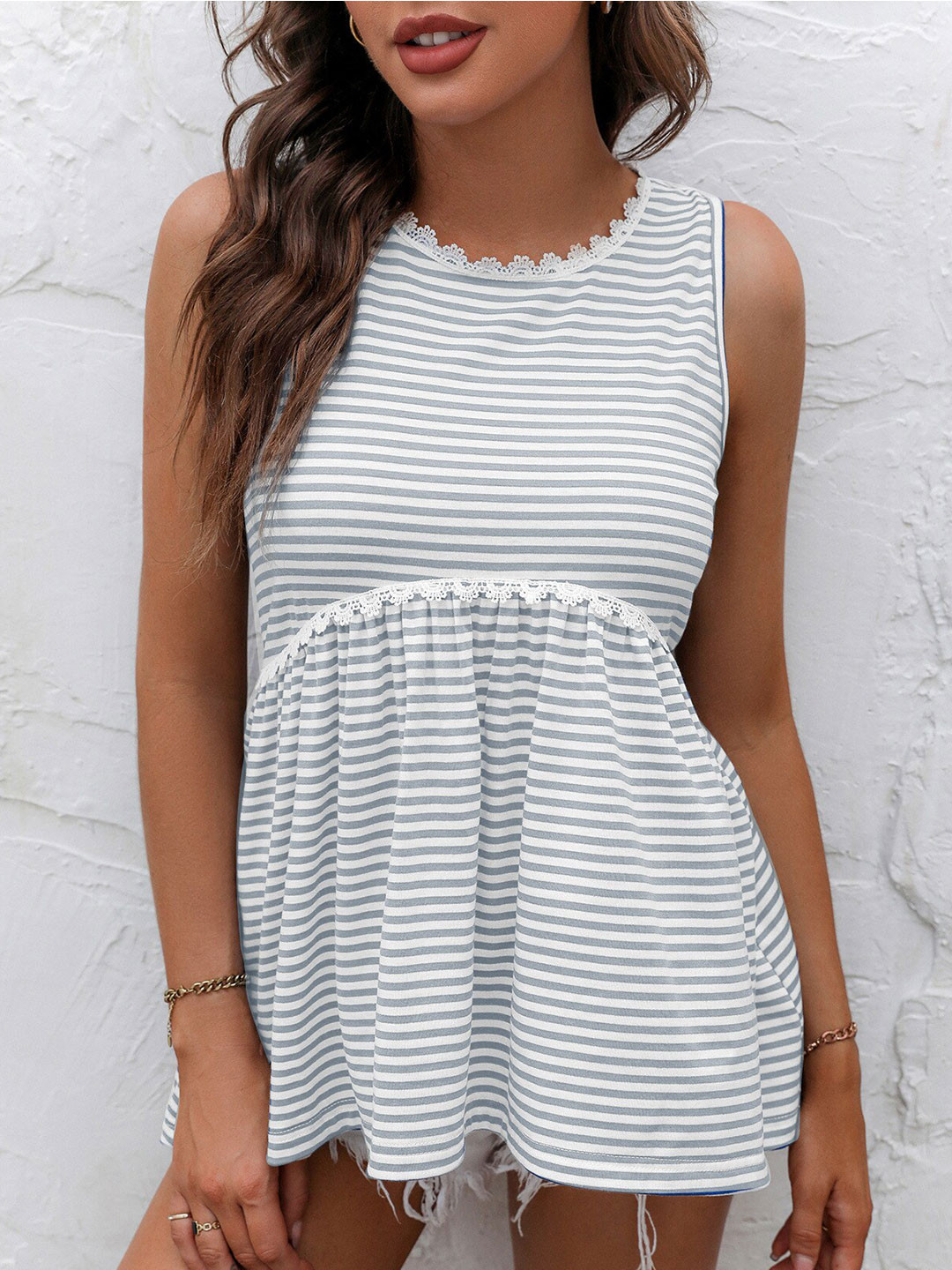 

StyleCast White & Grey Striped Round Neck Peplum Top