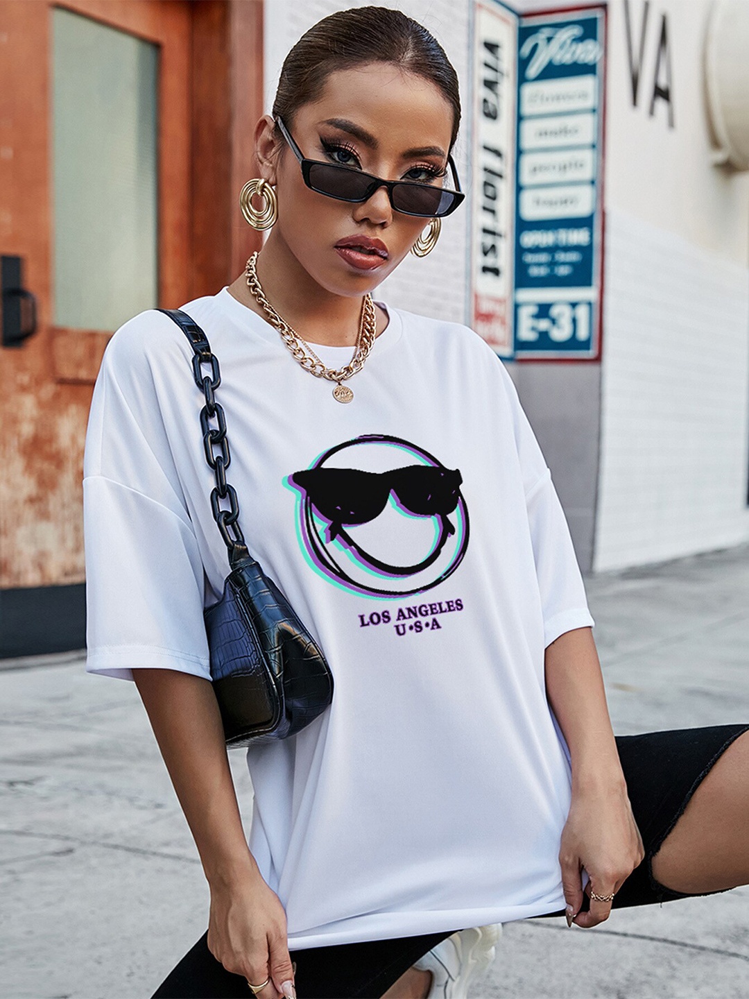 

BoStreet White Graphic Printed Drop-Shoulder Longline T-Shirt