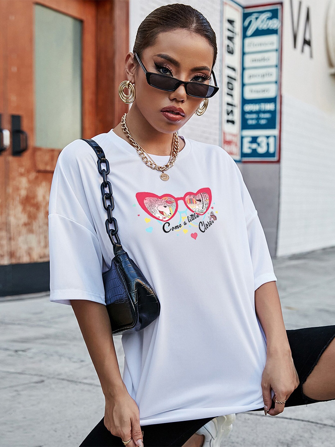 

BoStreet White Graphic Printed Drop-Shoulder Longline T-Shirt