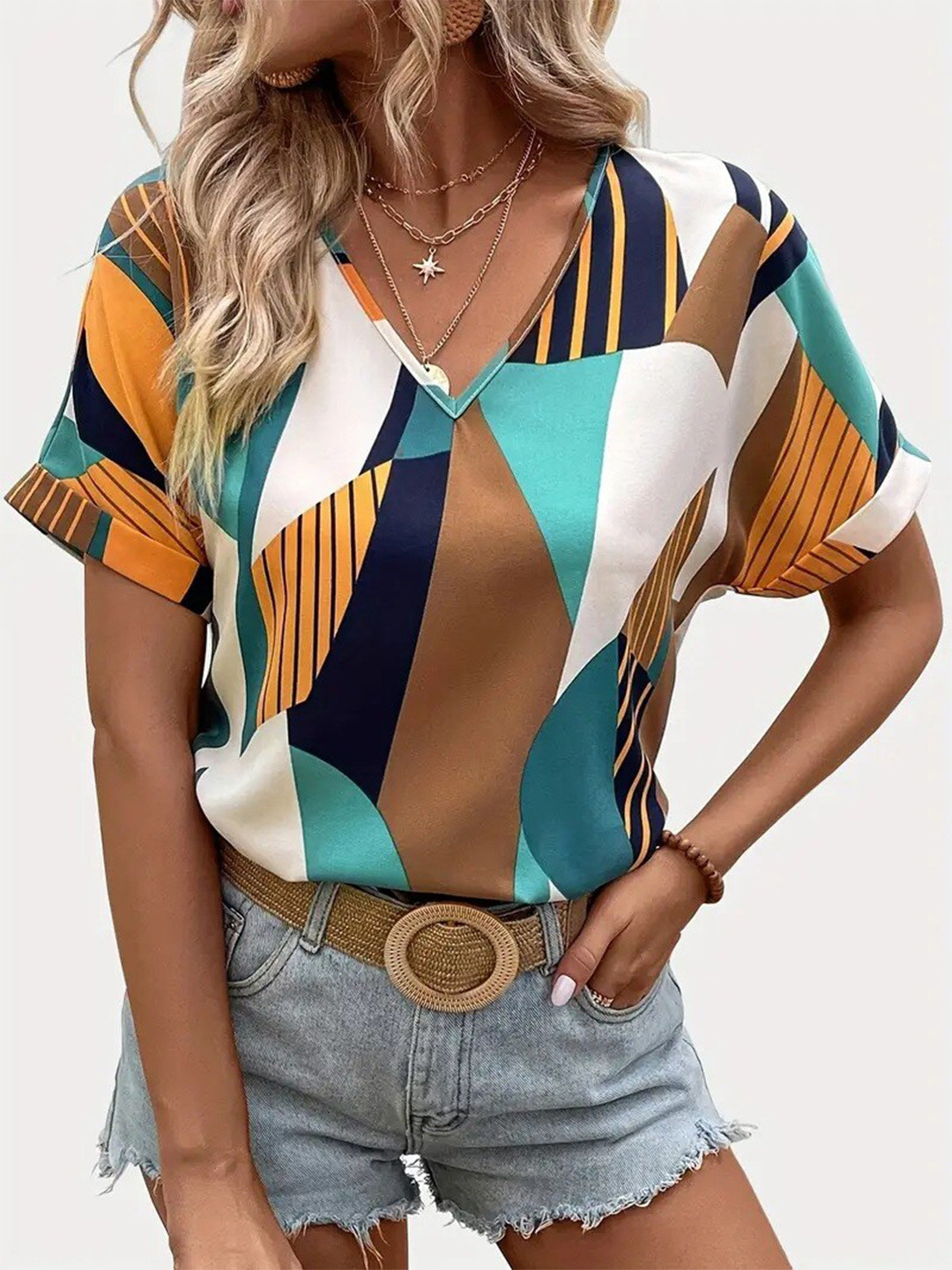 

BoStreet Green Geometric Printed Extended Sleeves Regular Top