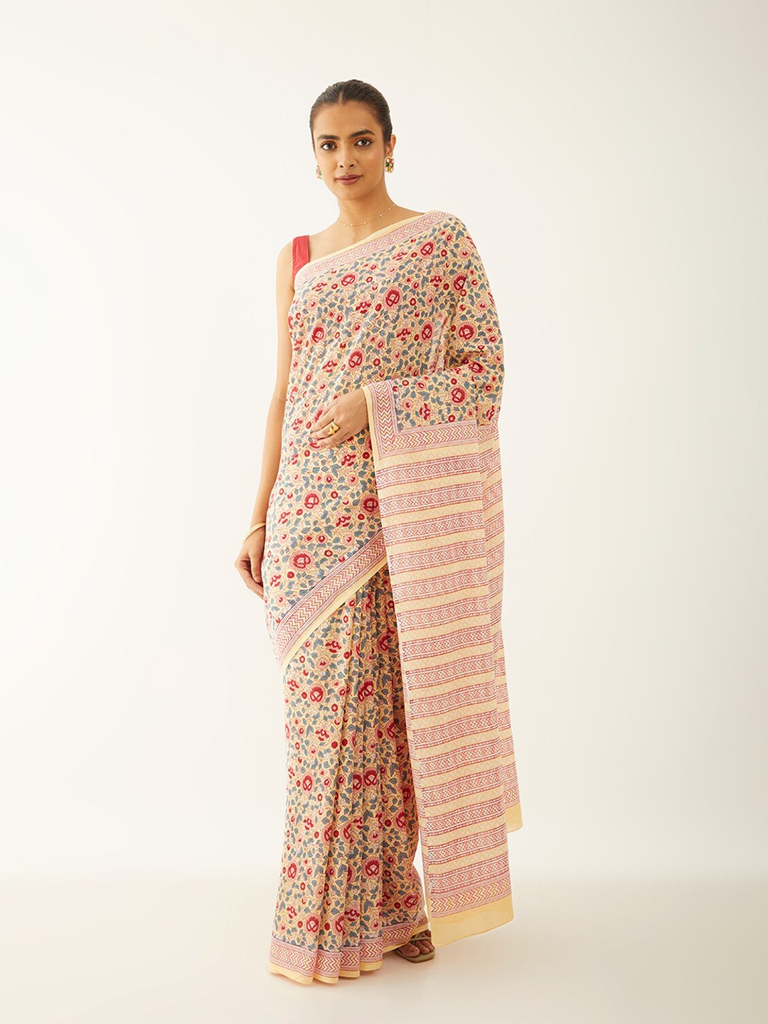 

Taneira Floral Printed Pure Cotton Block Print Saree, Yellow