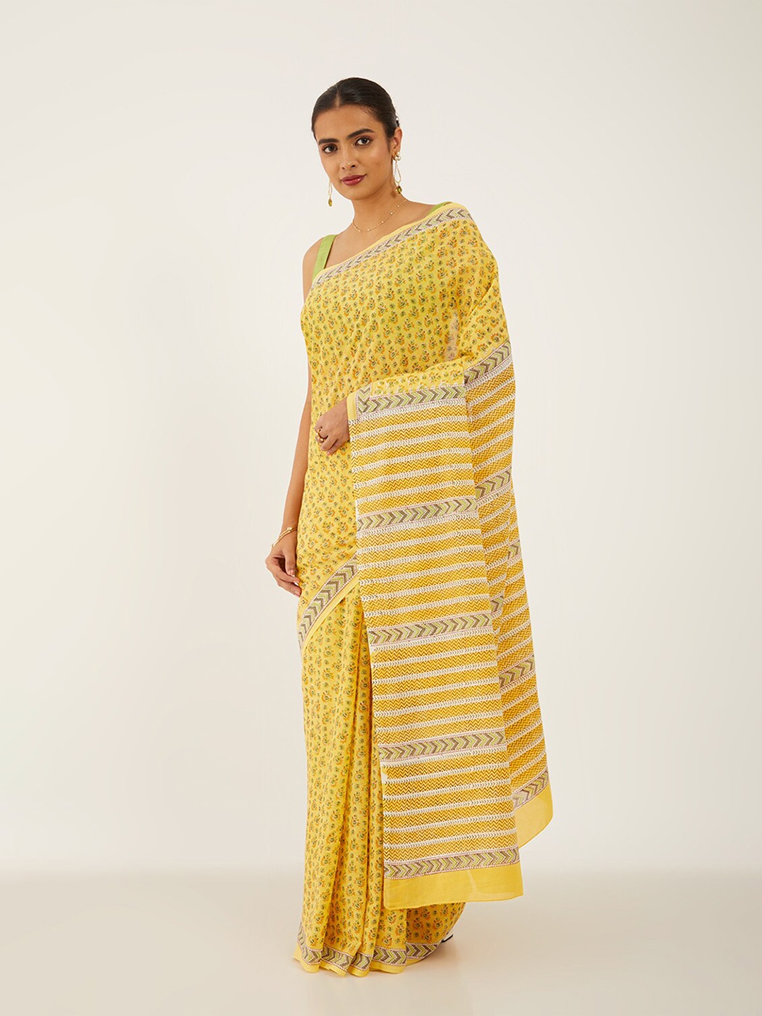 

Taneira Floral Block Printed Pure Cotton Saree, Yellow