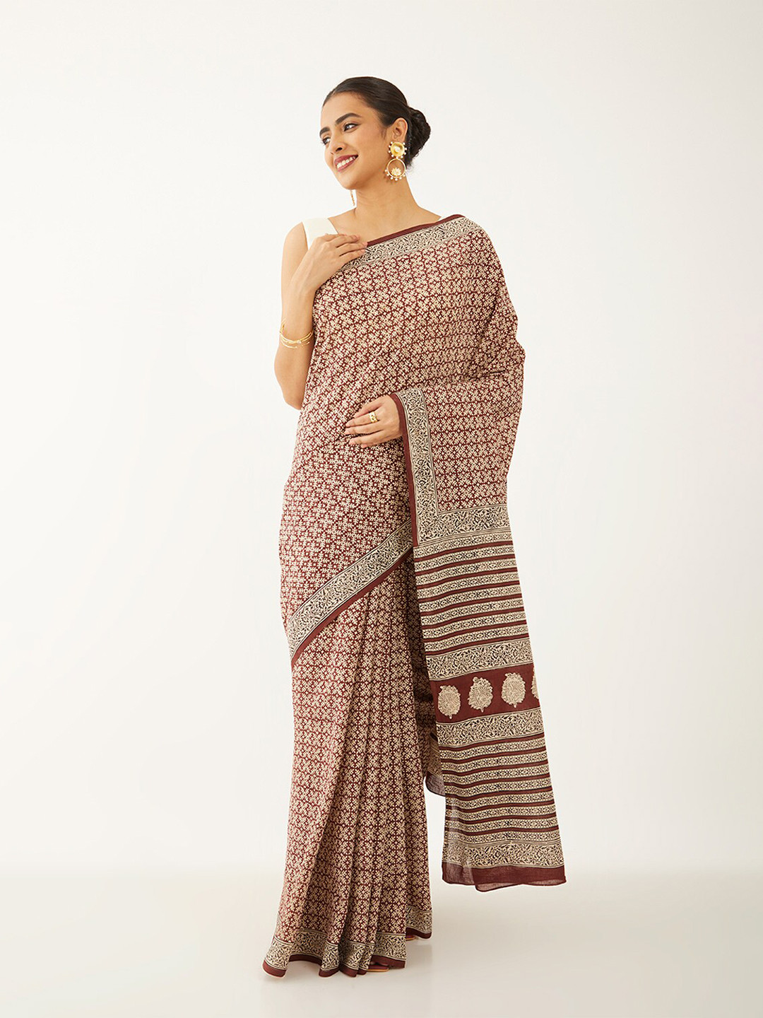 

Taneira Floral Pure Cotton Block Print Saree, Brown