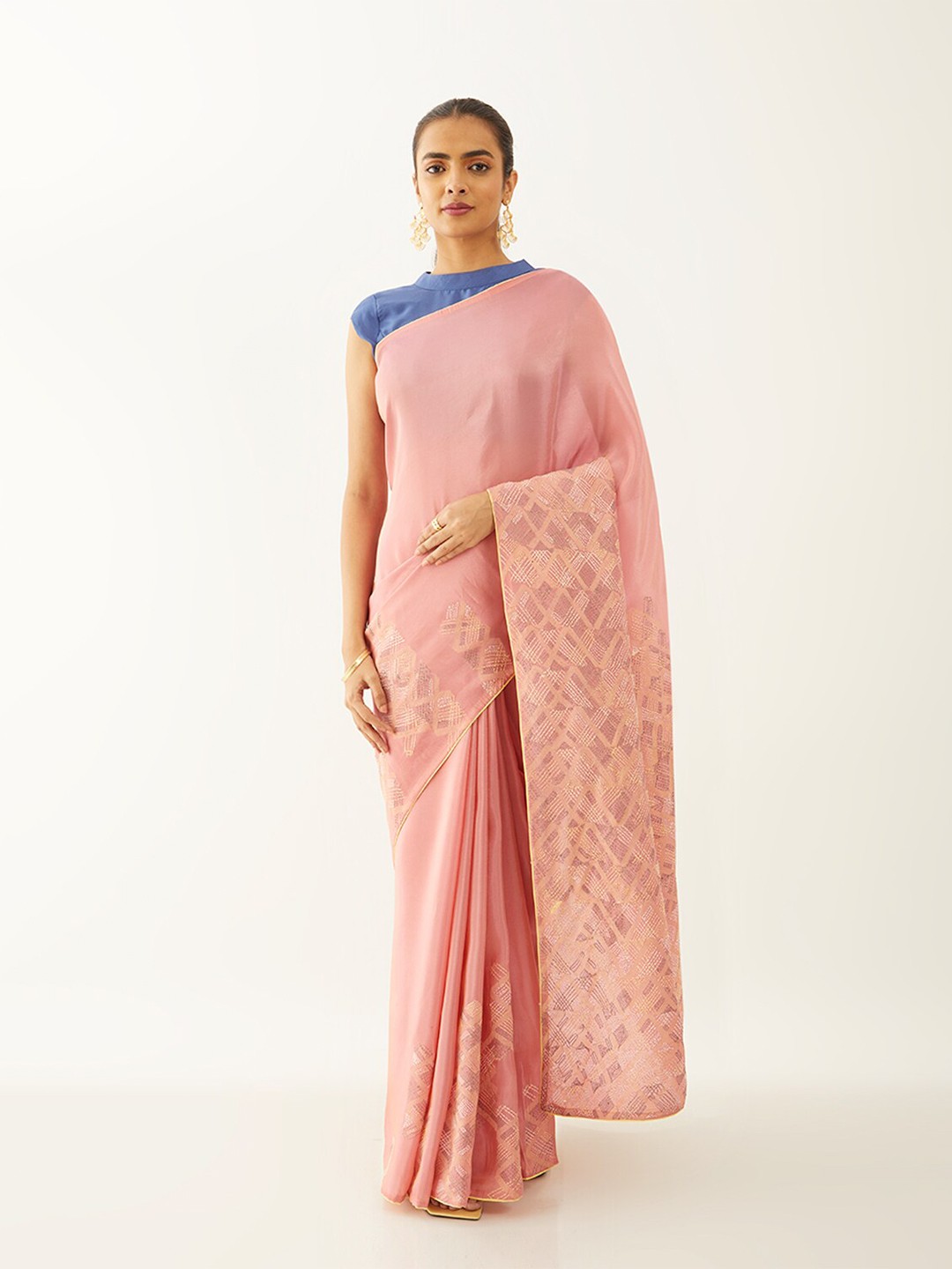 

Taneira Abstract Embroidered Saree, Pink