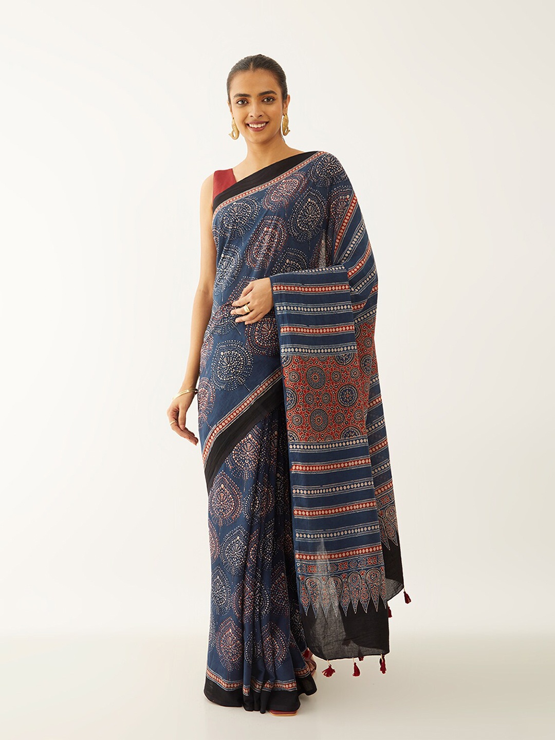 

Taneira Ethnic Motifs Pure Cotton Block Print Saree, Blue