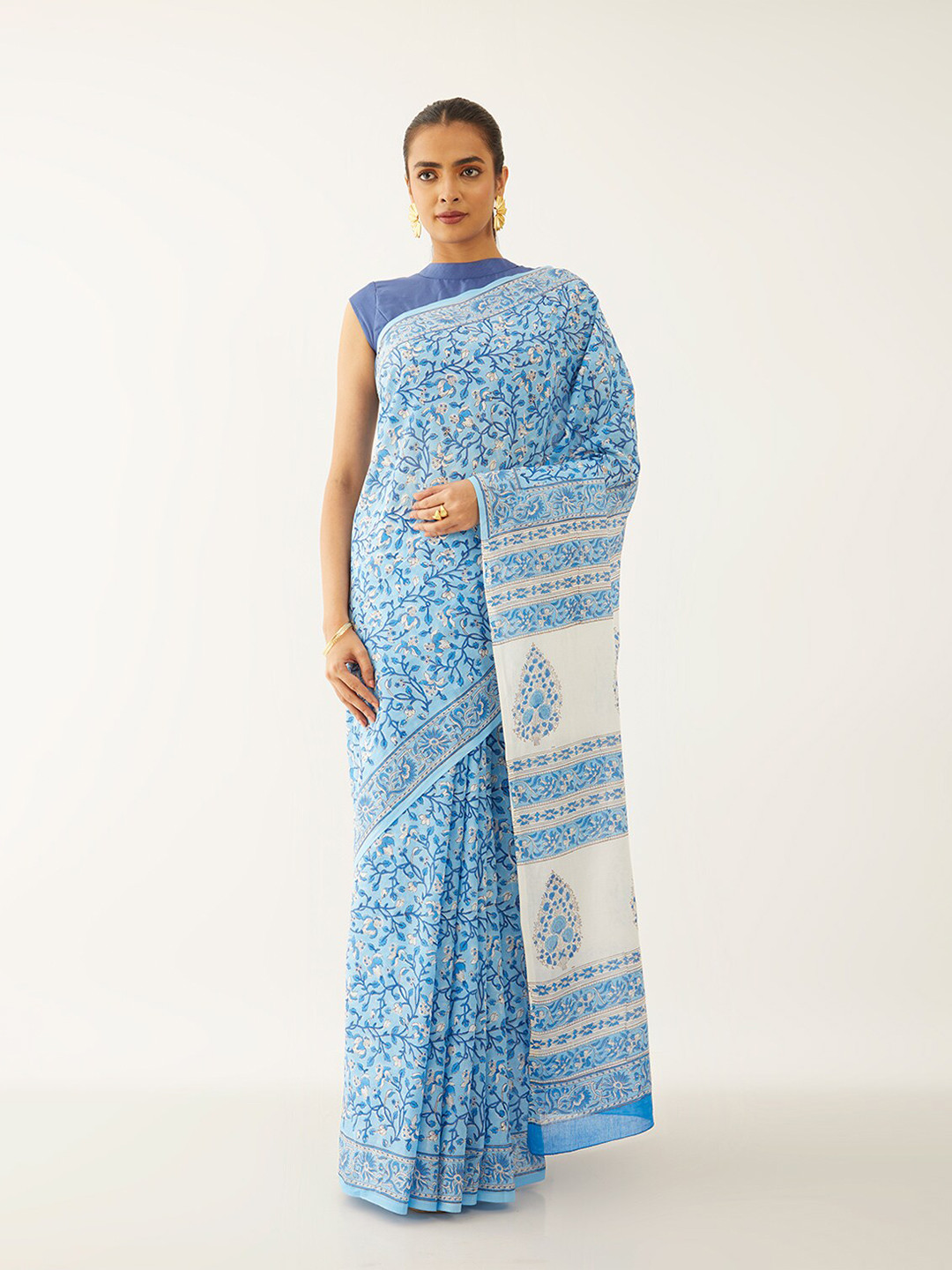 

Taneira Ethnic Motifs Printed Pure Cotton Block Print Saree, Blue