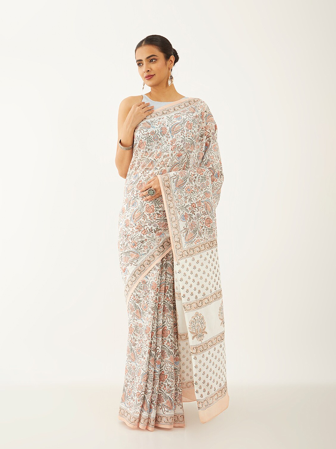 

Taneira Floral Pure Cotton Block Print Saree, White