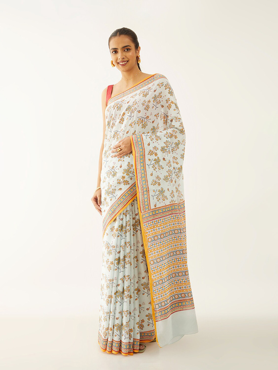 

Taneira Floral Printed Pure Cotton Saree, White