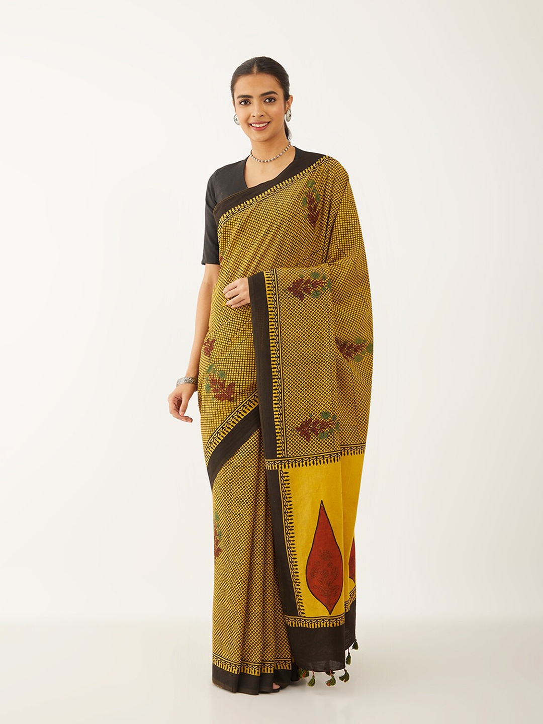 

Taneira Ethnic Motifs Pure Cotton Block Print Saree, Yellow