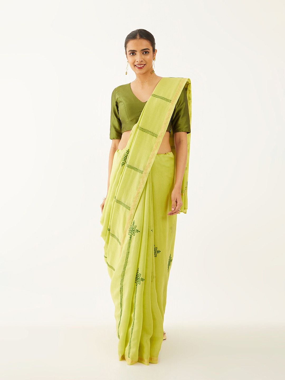 

Taneira Floral Embroidered Zari Silk Cotton Saree, Green