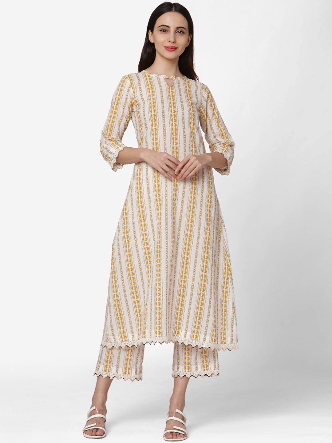 

KALINI Geometric Printed Regular Pure Cotton Kurta With Trousers, Off white