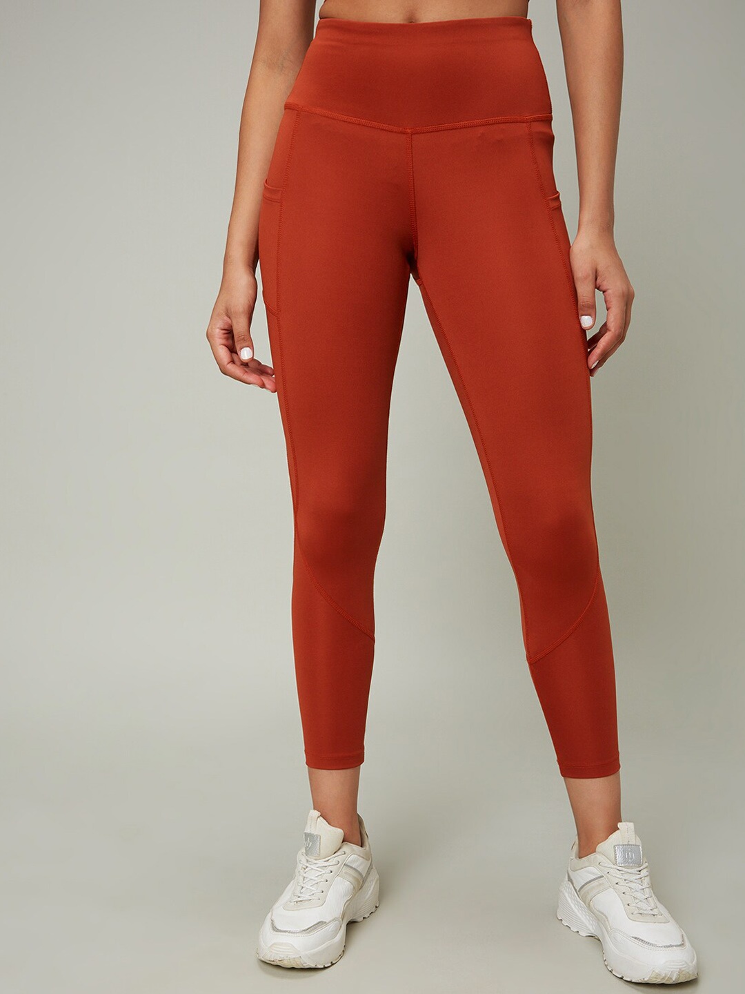

Silvertraq Women High-Rise Sports Tights, Orange