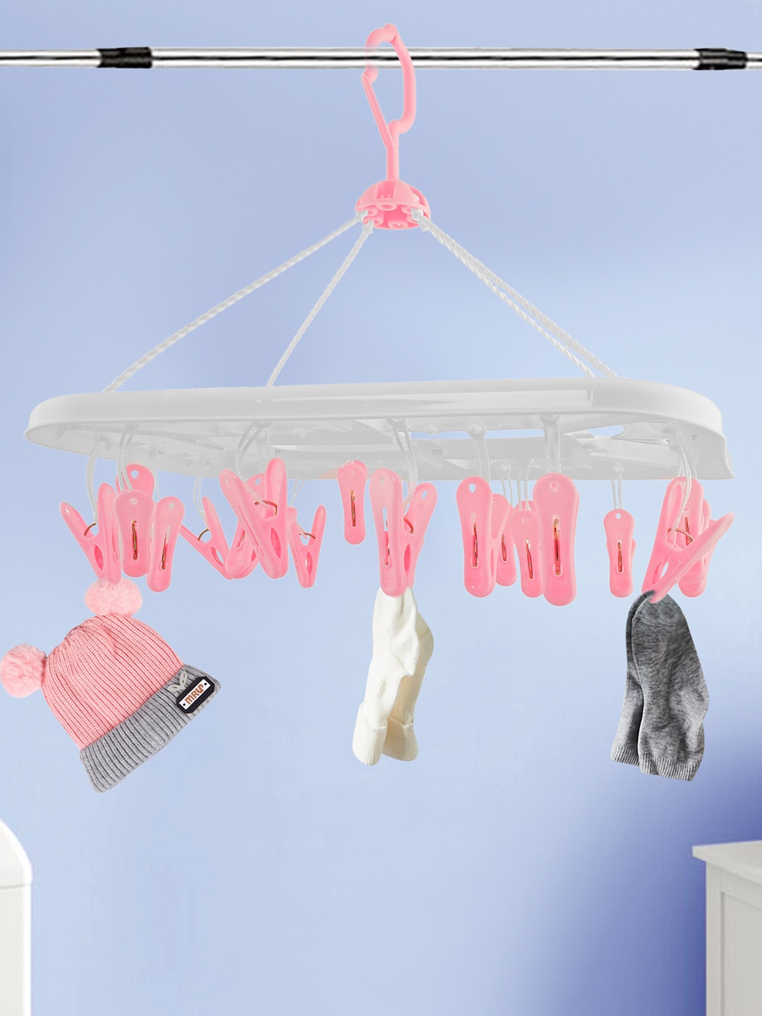 

Baby Moo Premium Square Clip Hanger, Pink