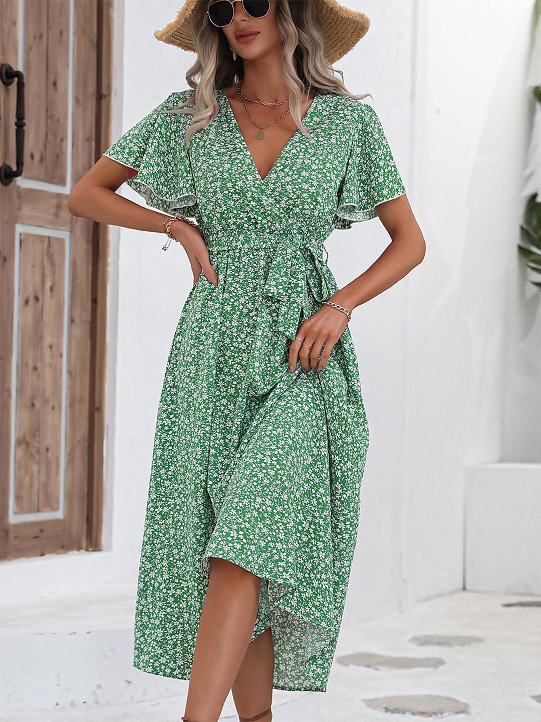 

BoStreet Green Floral Printed V-Neck Bell Sleeves Fit & Flare Midi Dress