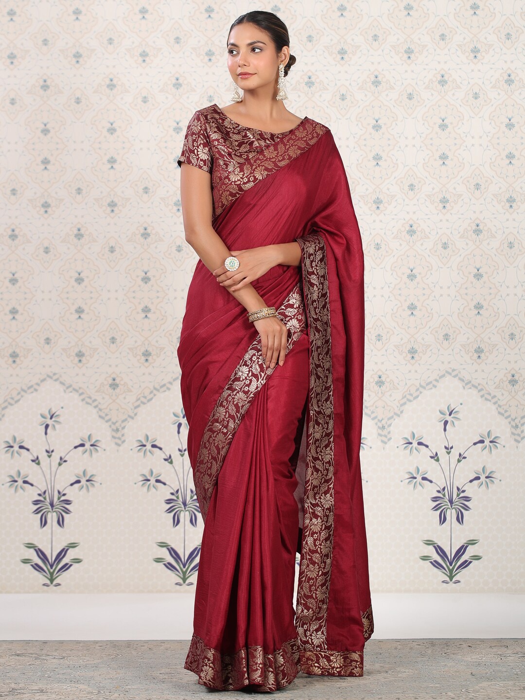 

Ode by House of Pataudi Maroon & Gold-Toned Woven Design Border Zari Saree