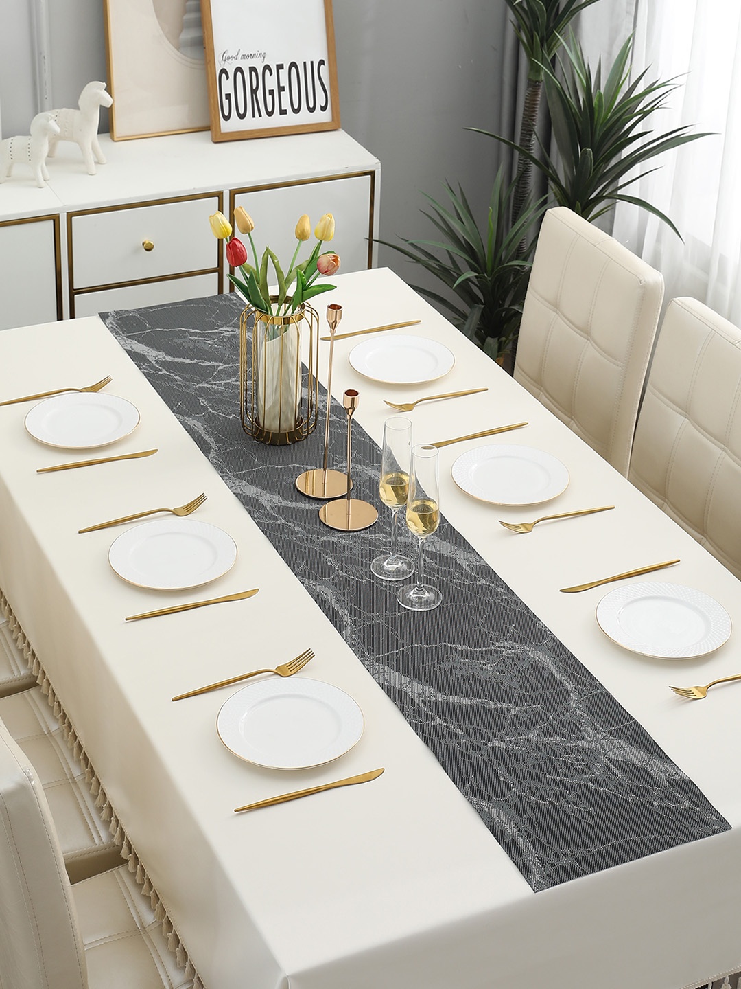 

HOKIPO Black Textured Table Runners