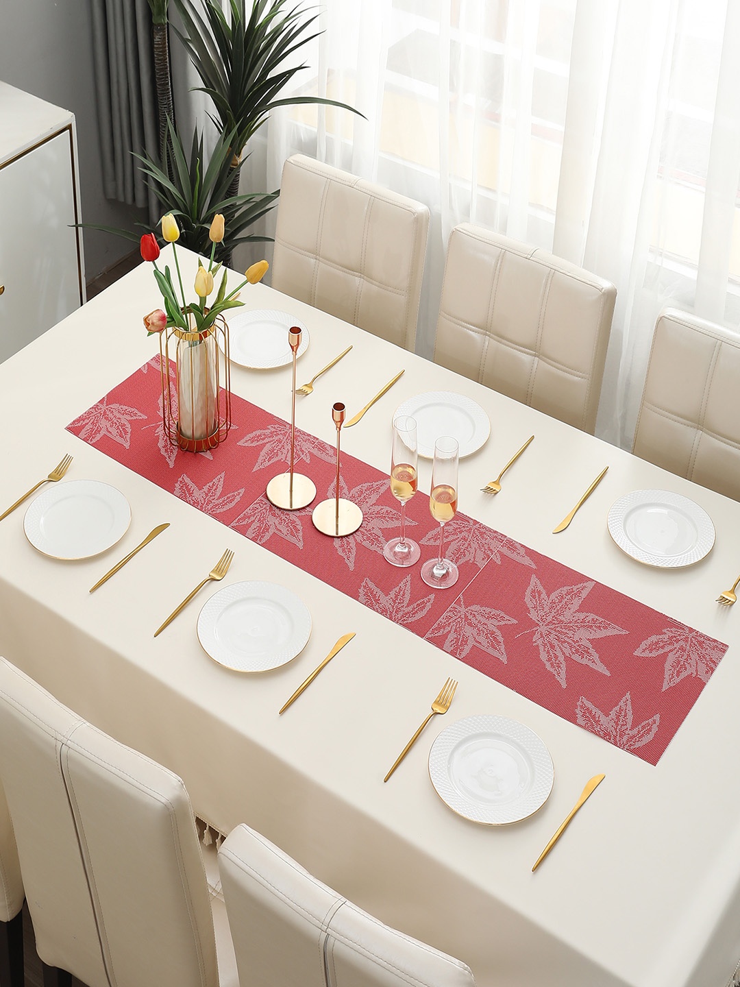 

HOKIPO Red & Grey Floral Printed Rectangular Table Runner