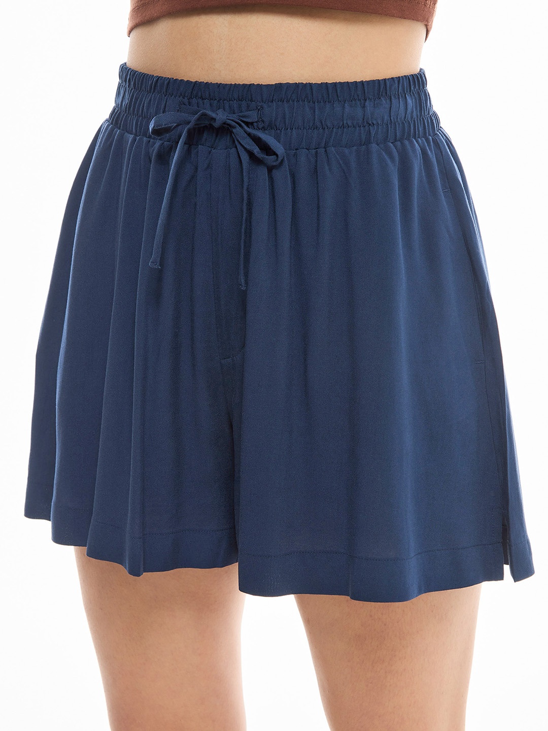 

TERRANOVA Women Regular Shorts, Navy blue