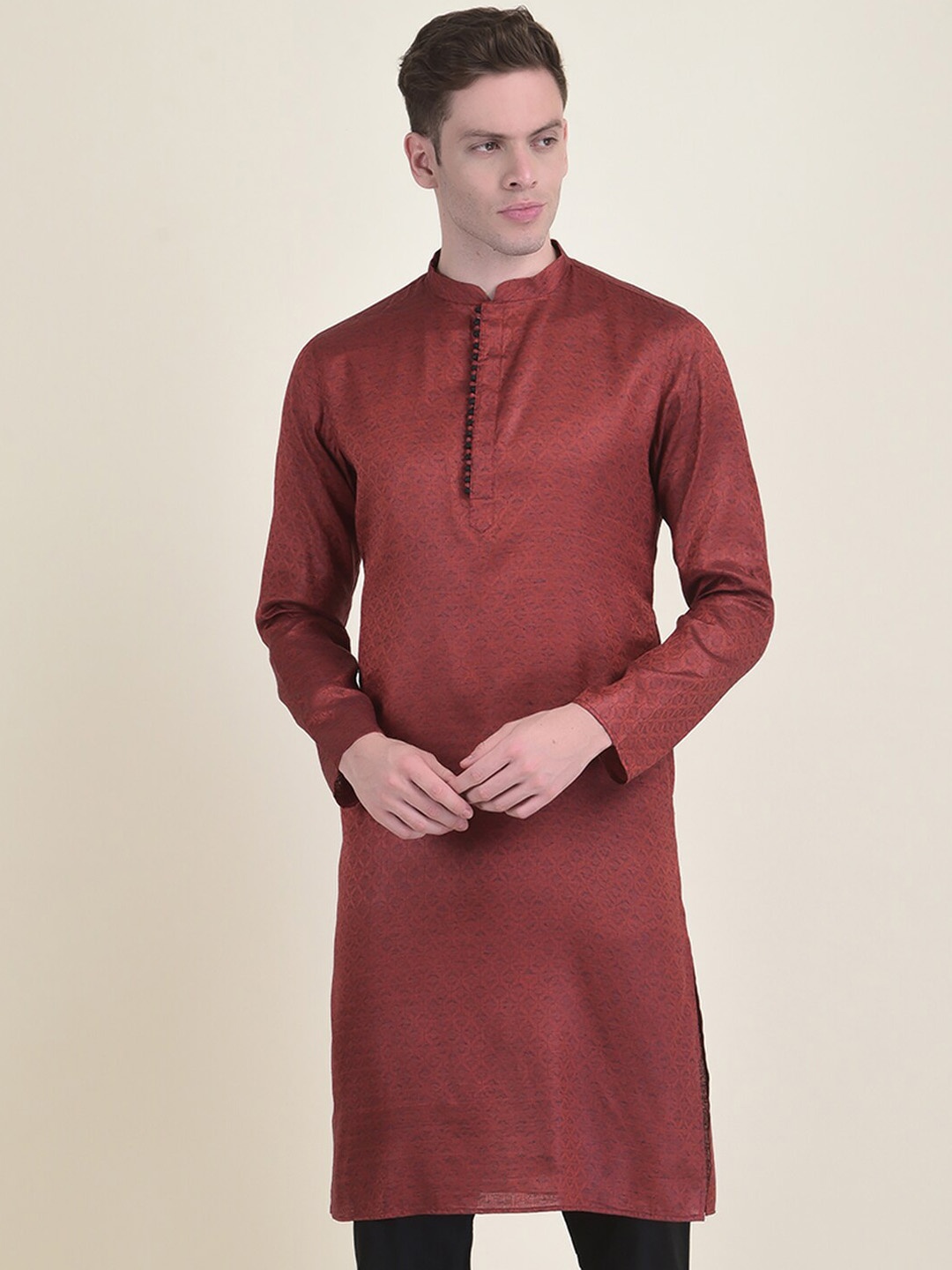 

DEYANN Geometric Woven design Kurta With Pyjamas, Maroon
