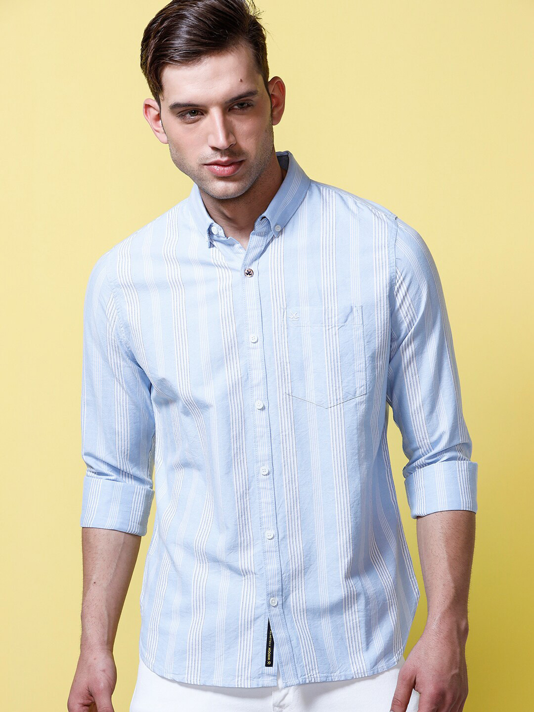 

WROGN Standard Slim Fit Vertical Striped Button-Down Collar Cotton Casual Shirt, Blue