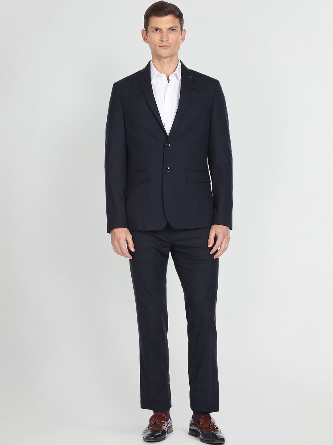 

Arrow Single-Breasted Two-Piece Suits, Blue