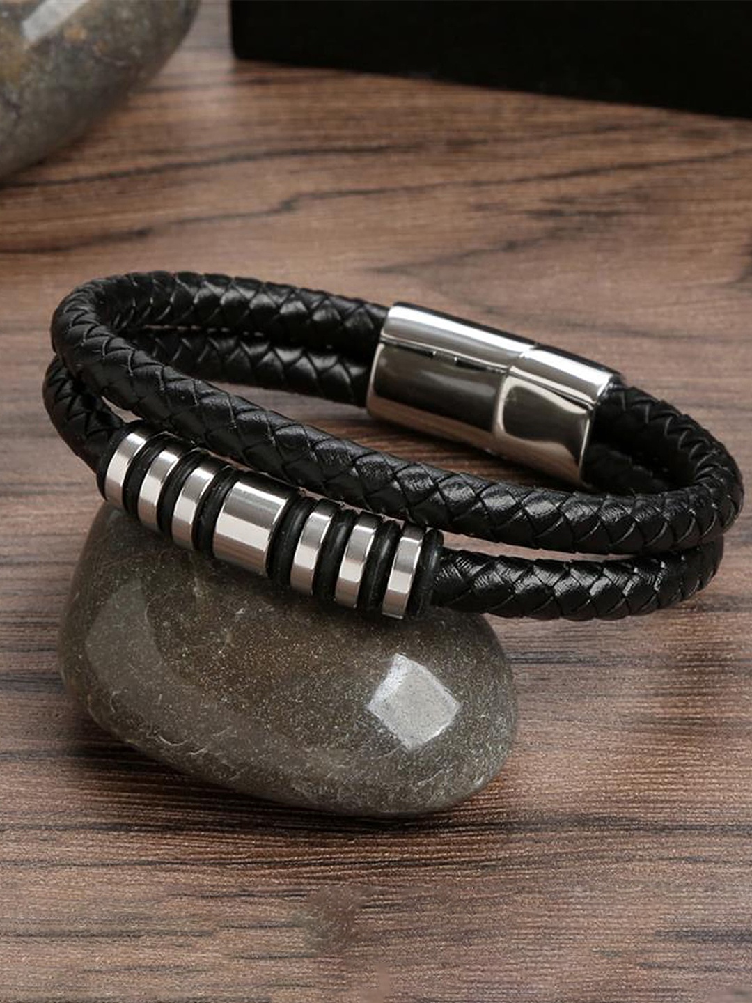 

Fashion Frill Men Silver-Plated Wraparound Bracelet