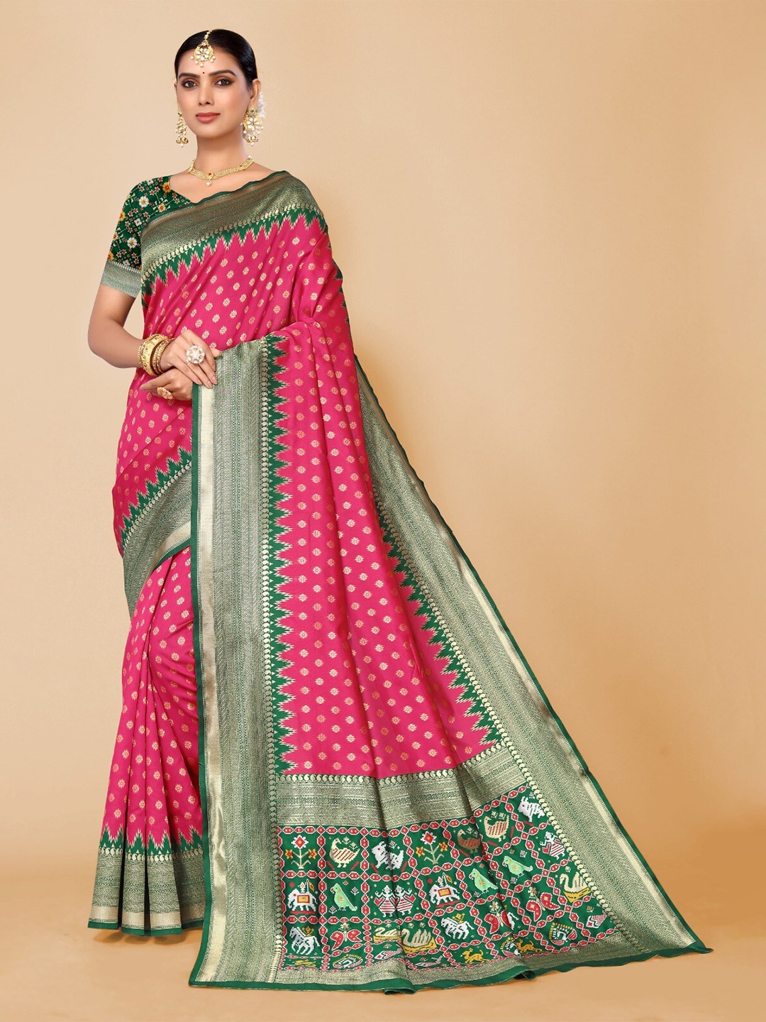 

DIVASTRI Ethnic Motifs Woven Design Zari Banarasi Saree, Pink