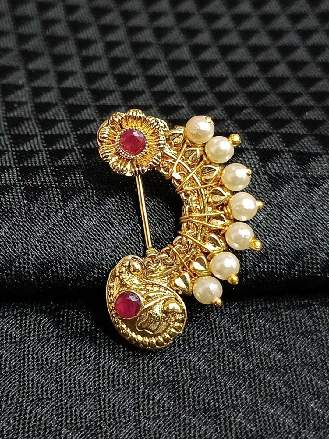 

Vighnaharta Gold-Plated Stone-Studded & Pearl beaded Nosepin