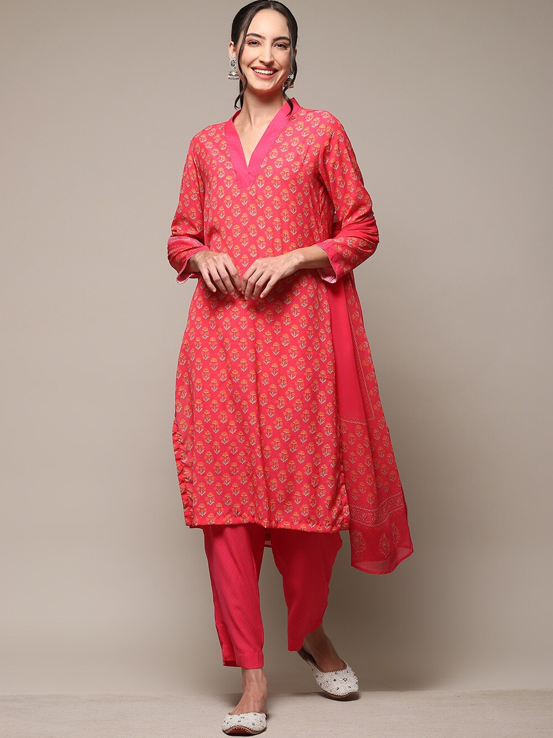 

Biba Ethnic Motifs Printed Regular Kurta With Trousers & Dupatta, Fuchsia