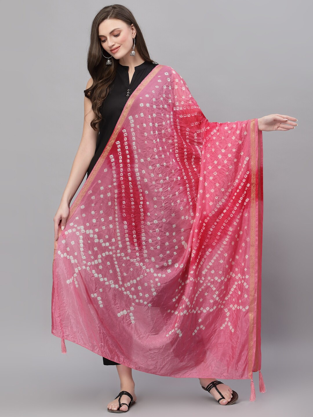 

Ragavi Bandhani Printed Dupatta, Pink