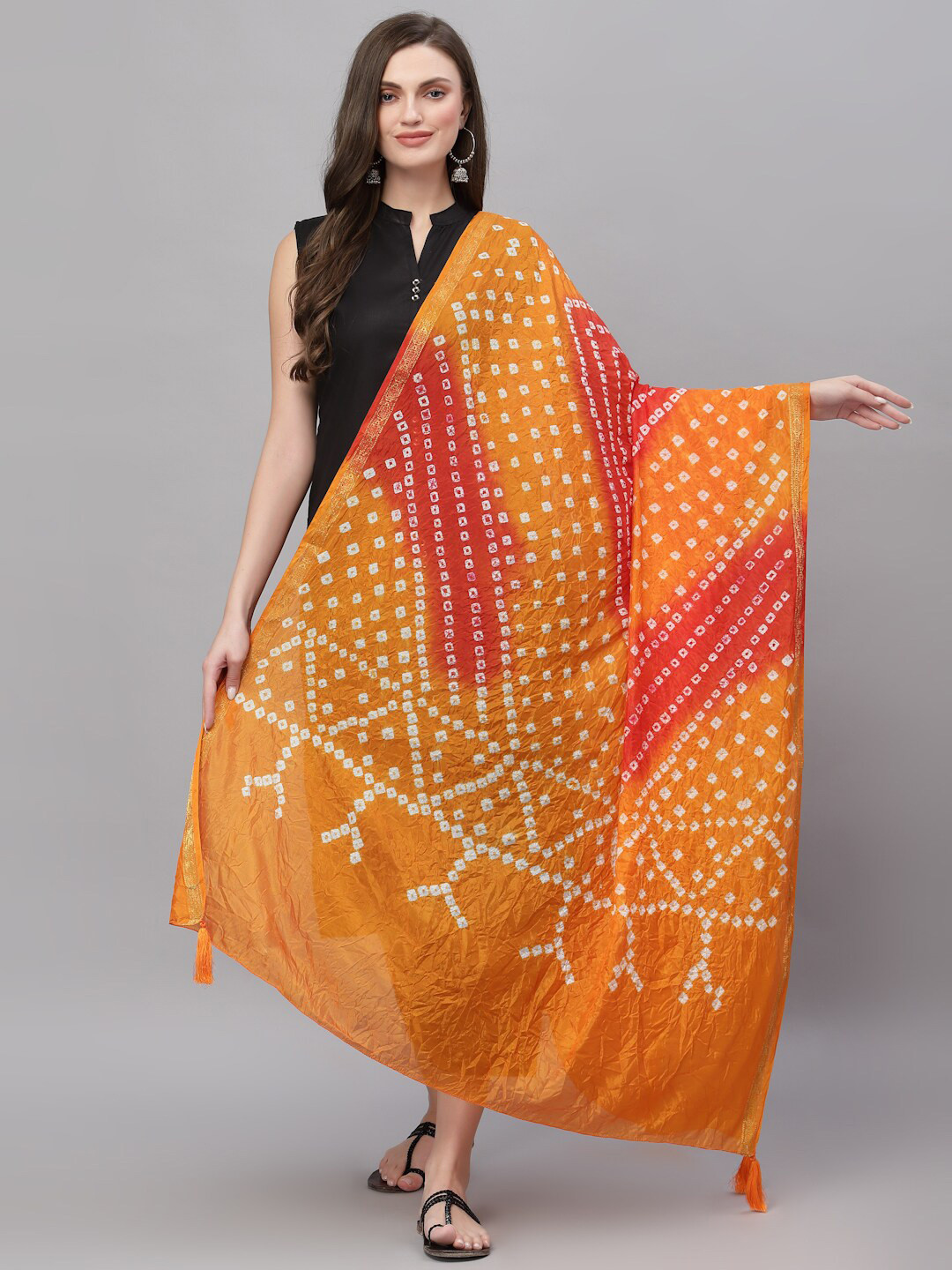 

Ragavi Bandhani Printed Art Silk Dupatta, Orange