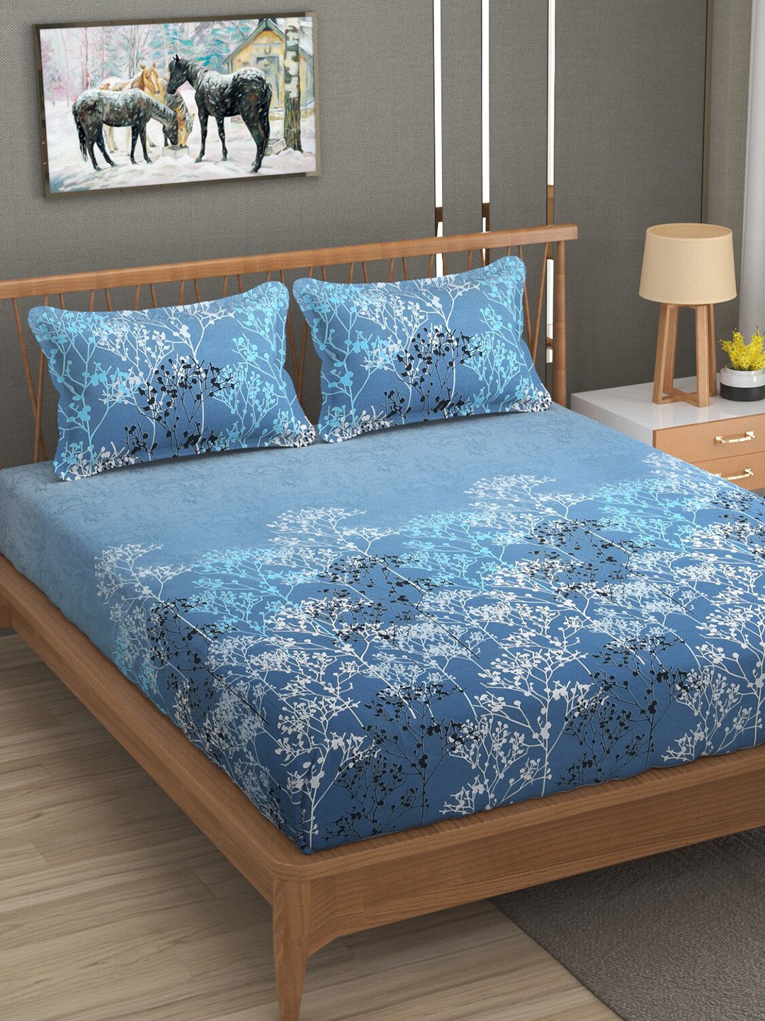 

MAFATLAL Blue & White Floral Printed 120 TC Pure Cotton King Bedsheet & 2 Pillow Covers