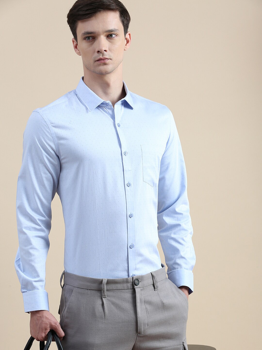 

INVICTUS Comfort Slim Fit Micro Ditsy Printed Cotton Formal Shirt, Blue