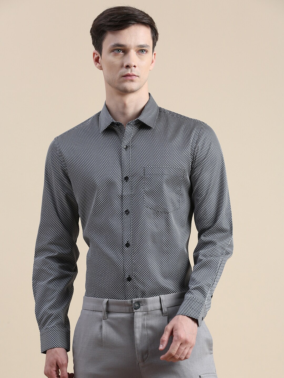 

INVICTUS Comfort Slim Fit Micro Ditsy Printed Cotton Formal Shirt, Black
