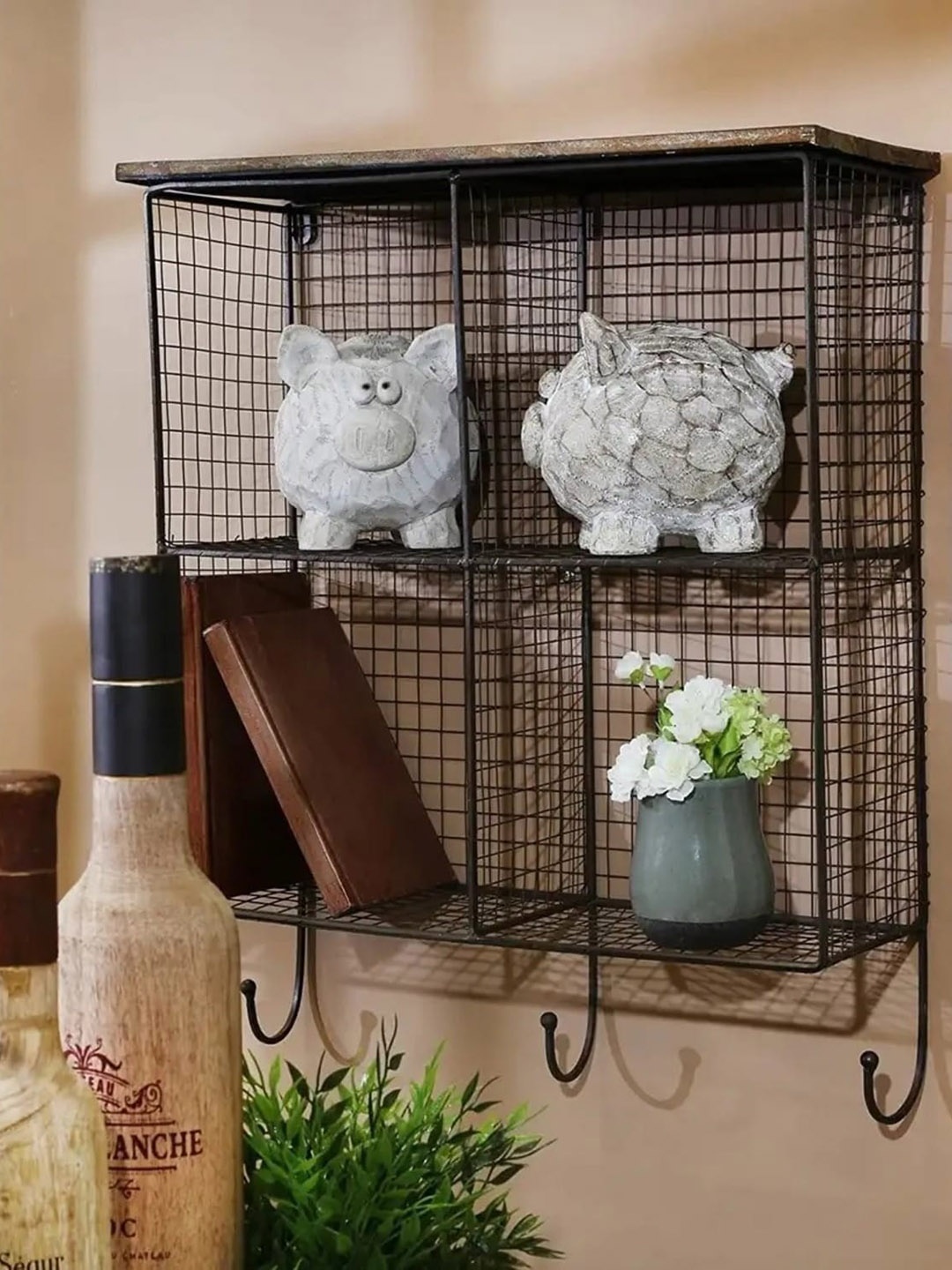 

MODEFE Black Metal Wall Shelf with Keyholders