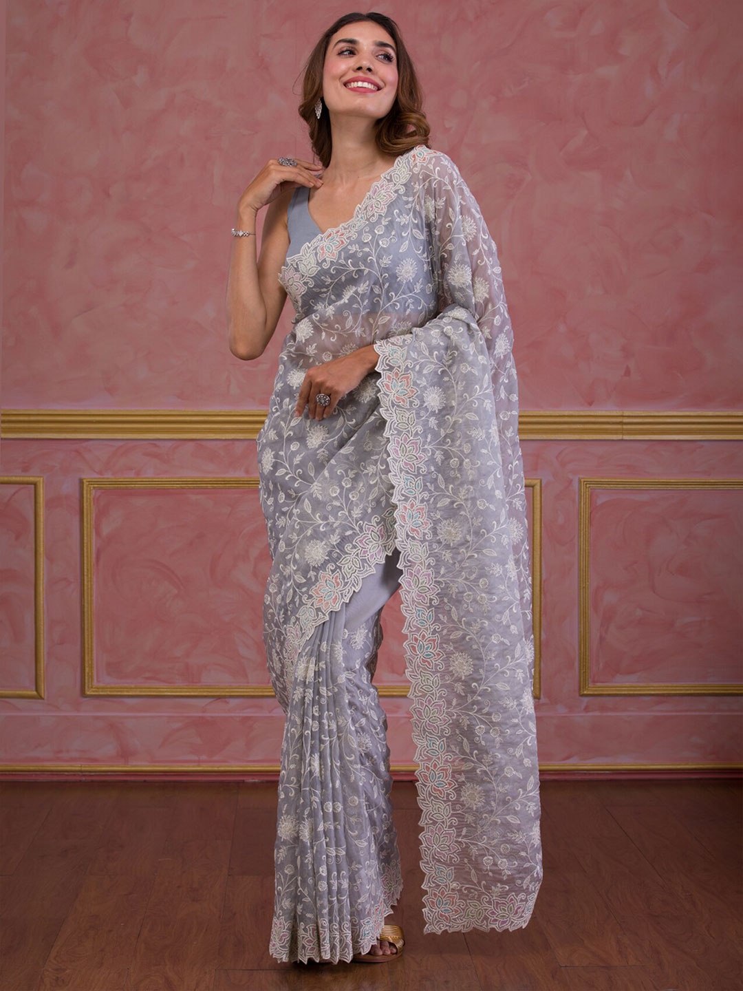

Koskii Floral Embroidered Organza Saree, Grey
